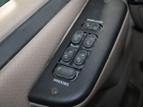 Used 1997 Ford F350 XLT image 41