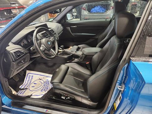 Used 2017 BMW M2 RWD image 5