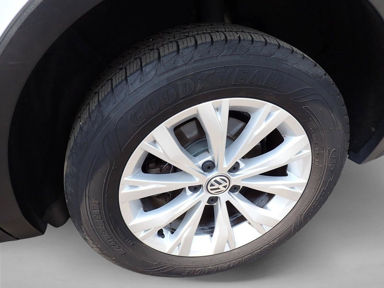 Used 2018 Volkswagen Tiguan S AWD/4WD image 7