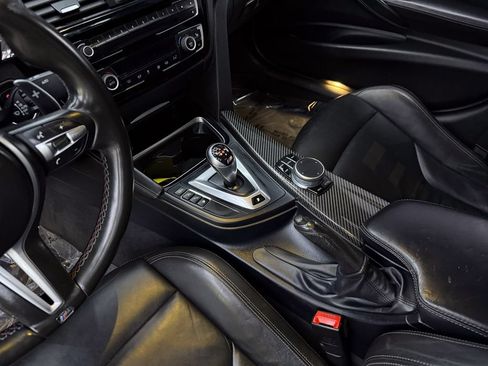 Used 2018 BMW M3 RWD image 13