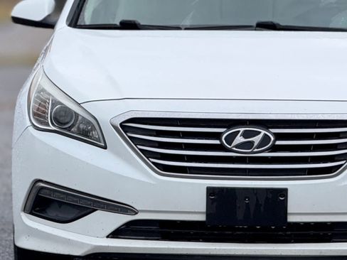 Used 2015 Hyundai Sonata SE w/ Option Group 09 image 11