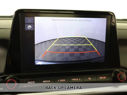 Used 2023 Kia Forte LXS image 4