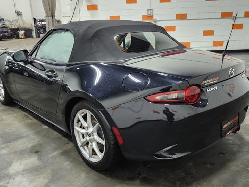Used 2016 MAZDA MX-5 Miata Sport image 14