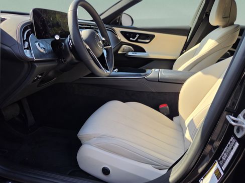 Used 2024 Mercedes-Benz E 350 4MATIC Sedan image 13