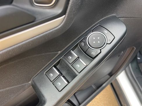 Used 2022 Ford Escape SE w/ Cold Weather Package image 13