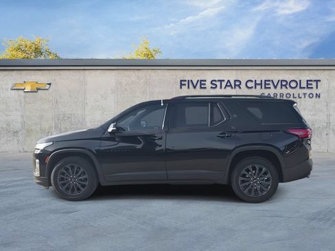 Used 2023 Chevrolet Traverse RS FWD image 5