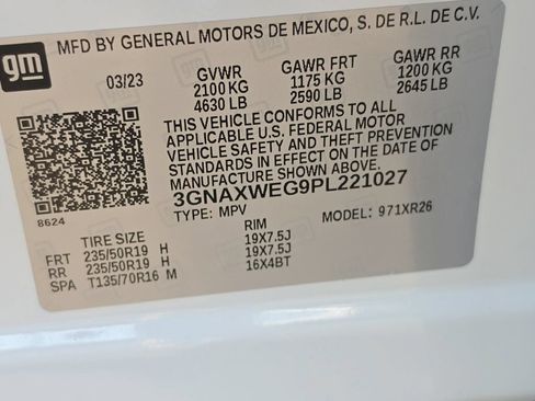 Used 2023 Chevrolet Equinox RS AWD/4WD image 40