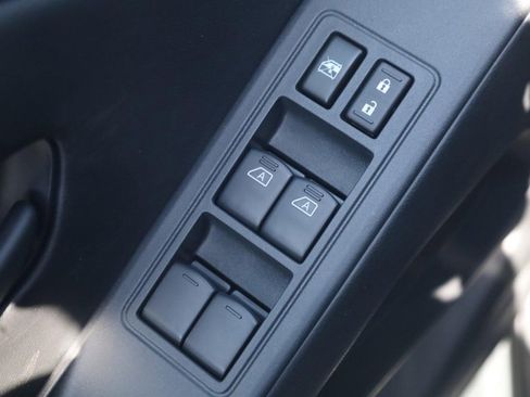 New 2026 Nissan Frontier S image 10