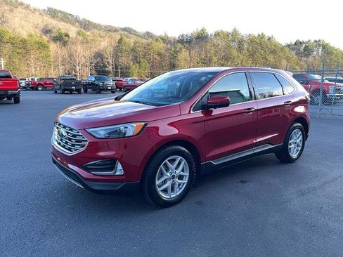 Certified 2022 Ford Edge SEL w/ Convenience Package image 2