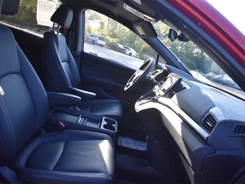 Used 2024 Honda Odyssey Sport image 16