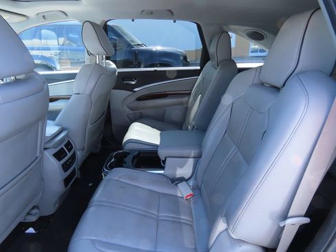 Used 2019 Acura MDX FWD w/ Advance Package image 11