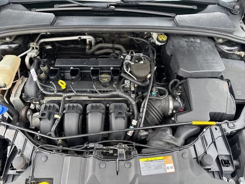 Used 2012 Ford Focus SE FWD image 22