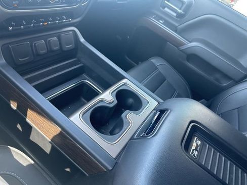 Used 2019 GMC Sierra 2500 Denali w/ Duramax Plus Package image 19