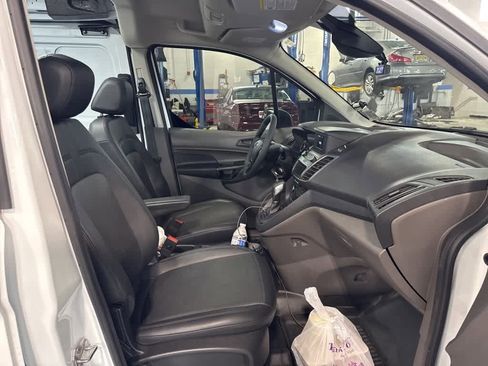 Used 2023 Ford Transit Connect XL image 15