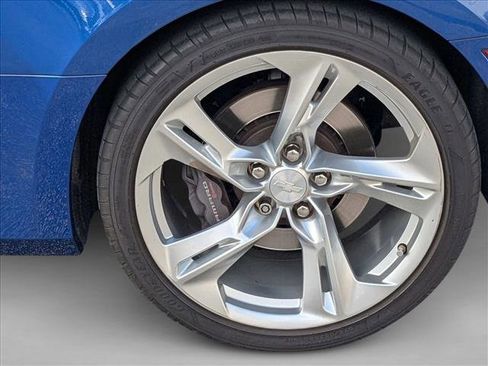 Used 2019 Chevrolet Camaro SS image 7
