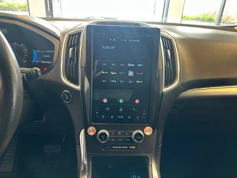 Certified 2024 Ford Edge Titanium AWD/4WD image 5