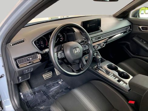 Used 2023 Honda Civic Sport image 18
