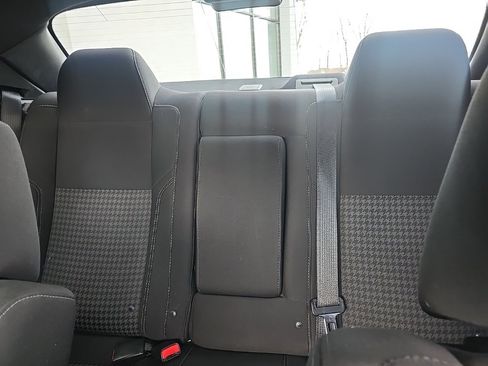 Used 2015 Dodge Challenger SXT w/ Sound Group image 35