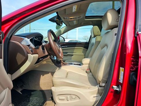 Used 2016 Cadillac SRX Luxury w/ Driver Awareness Package image 17