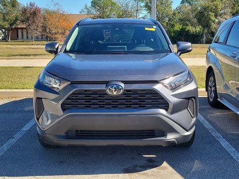 Used 2021 Toyota RAV4 LE image 2