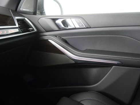 Certified 2025 BMW X5 xDrive40i w/ Premium Package image 30