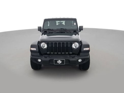 Used 2018 Jeep Wrangler Unlimited Sport S image 2