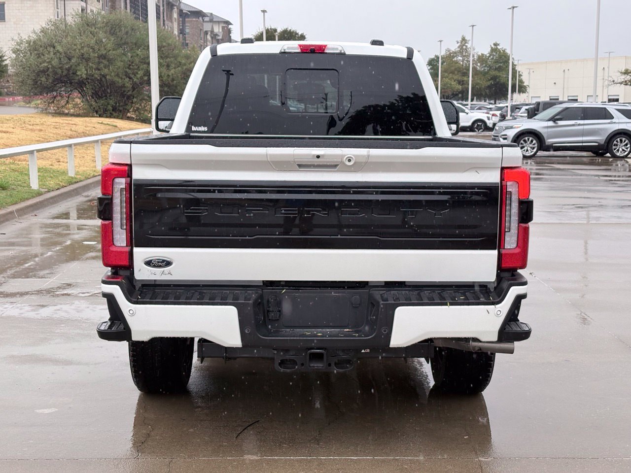 Used 2025 Ford F250 Platinum w/ FX4 Off-Road Package AWD/4WD image 5