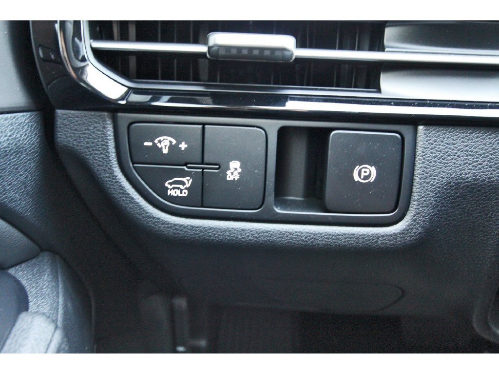 New 2026 Kia Sportage SX FWD image 15