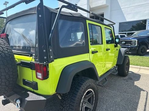 Used 2016 Jeep Wrangler Unlimited Sport w/ Connectivity Group AWD/4WD image 6