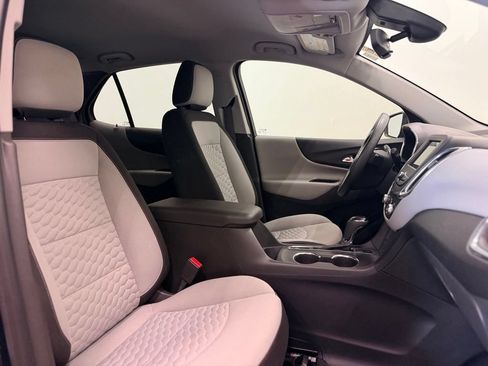 Used 2020 Chevrolet Equinox LS AWD/4WD image 19