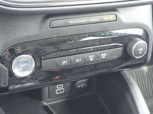 Certified 2025 Ford Escape SE w/ PHEV Premium Package FWD image 25