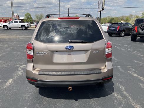 Used 2015 Subaru Forester 2.5i Premium w/ All-Weather Package AWD/4WD image 4