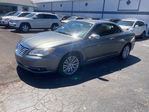 Used 2013 Chrysler 200 Limited image 7