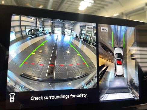 Used 2023 Nissan Rogue SL w/ SL Premium Package image 13