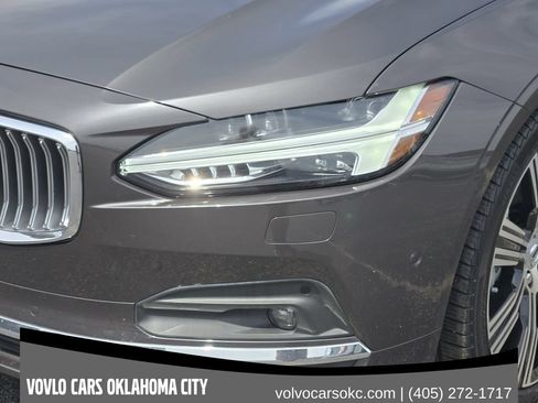 Certified 2023 Volvo S90 B6 Ultimate w/ Protection Package Premier AWD/4WD image 11