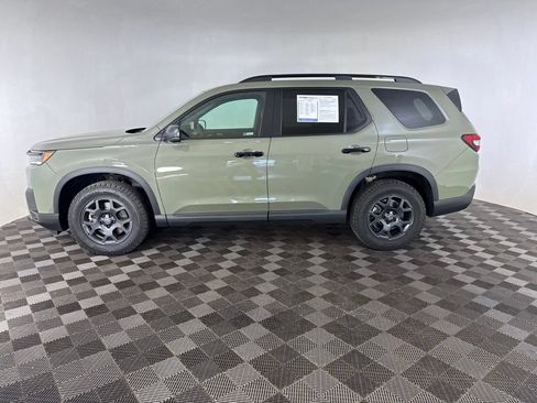 Used 2026 Honda Pilot TrailSport image 11