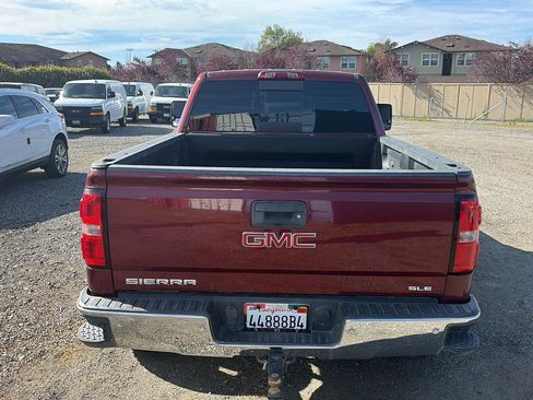 Used 2015 GMC Sierra 1500 SLE w/ SLE Value Package image 4