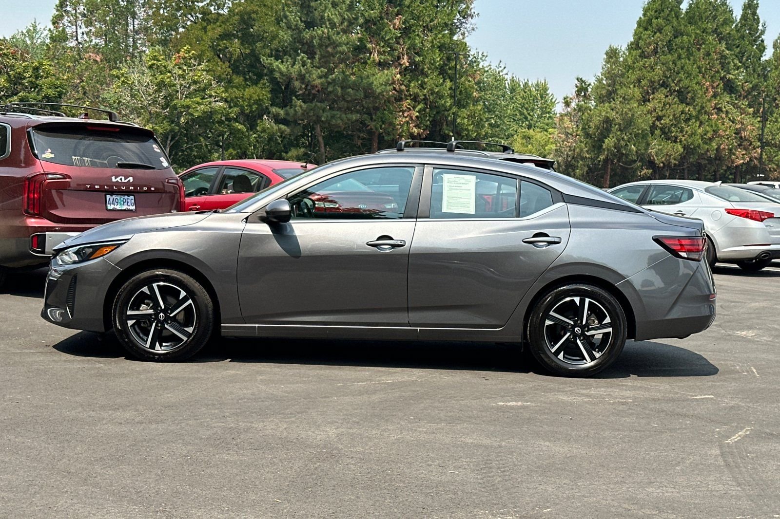Used 2025 Nissan Sentra SV FWD image 7