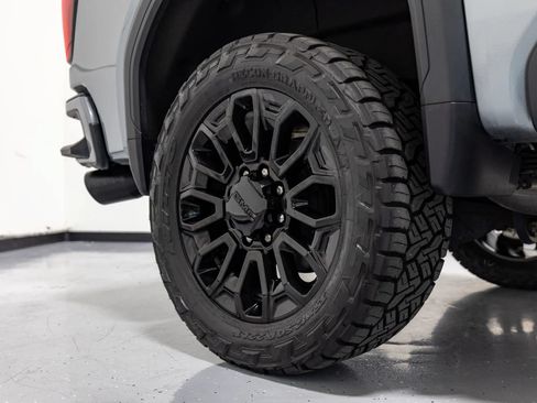 Used 2024 GMC Sierra 2500 Denali Ultimate AWD/4WD image 24