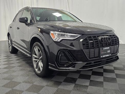 Used 2025 Audi Q3 2.0T Premium w/ Convenience Package image 8