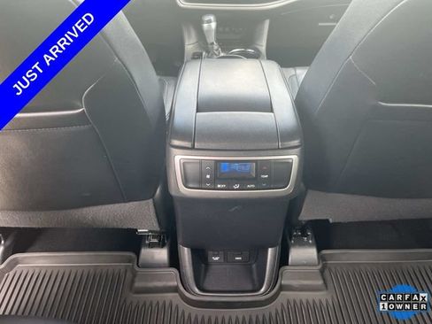 Used 2017 Toyota Highlander SE FWD image 17