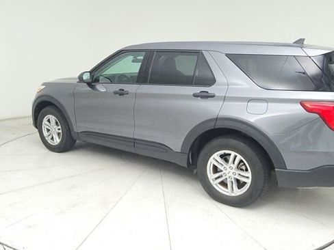 Used 2023 Ford Explorer 4WD image 7