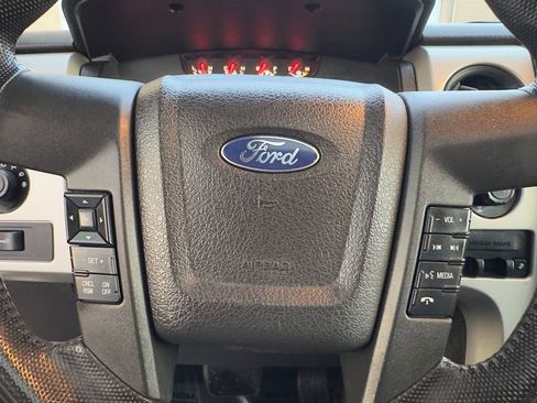 Used 2013 Ford F150 Raptor w/ Luxury Equipment Group image 36