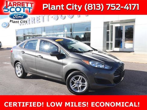 Used 2019 Ford Fiesta SE image 1