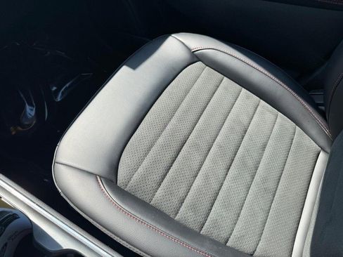 Certified 2024 Ford Edge ST-Line image 27