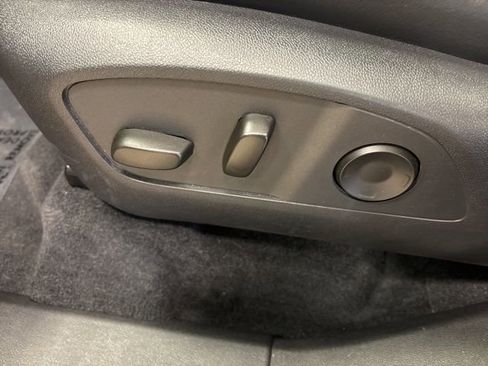 Used 2025 Buick Enclave Sport Touring image 35