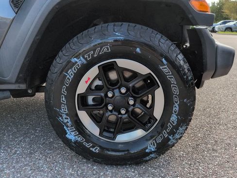 Used 2018 Jeep Wrangler Unlimited Sport S AWD/4WD image 11