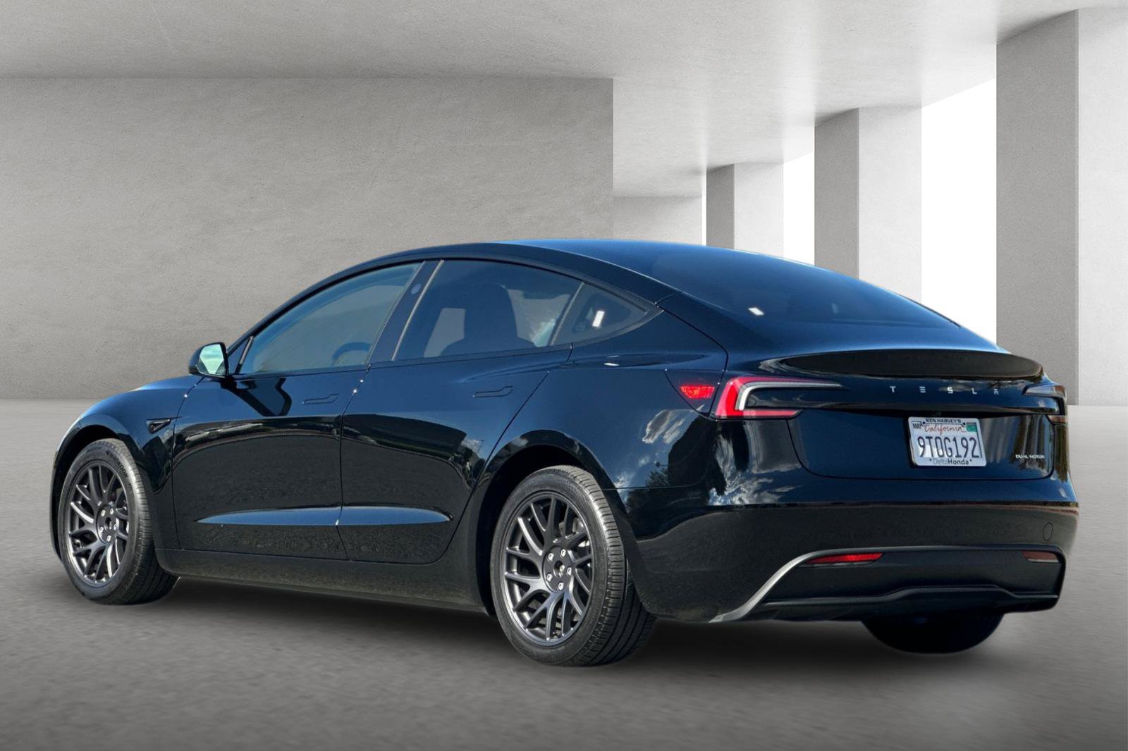 Used 2025 Tesla Model 3 Long Range AWD/4WD image 6