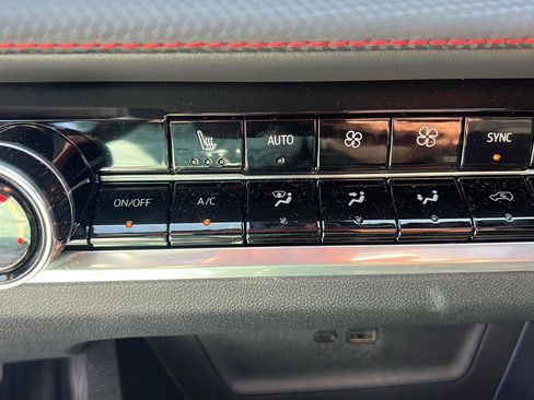 Used 2026 Chevrolet Equinox RS w/ Safety and Technology Package image 26