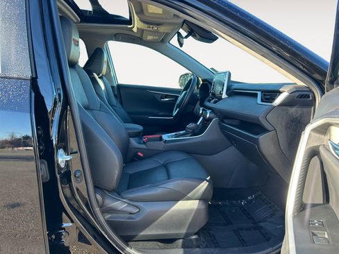 Used 2022 Toyota RAV4 TRD Off-Road image 11